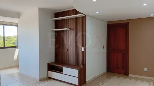 Apartamento com 3 Quartos para alugar, 80m² no Passo da Areia, Porto Alegre