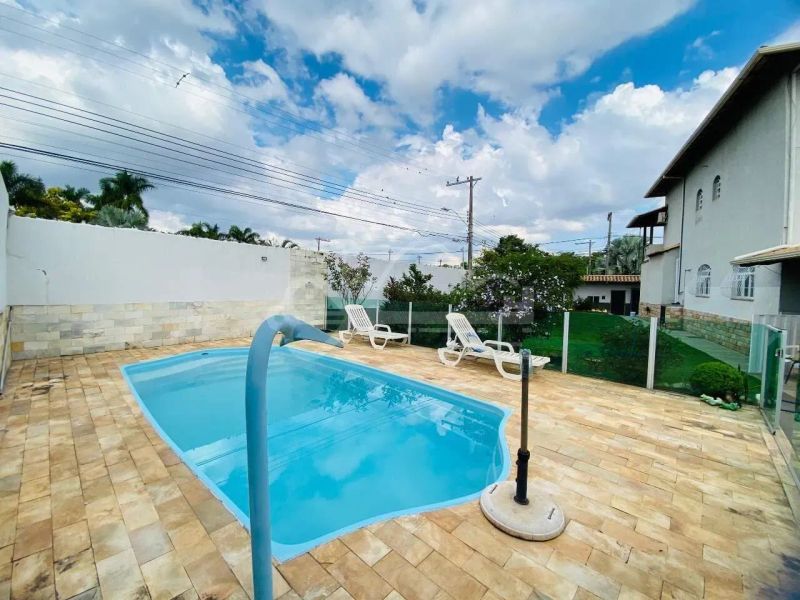 Casa com 3 quartos — Bandeirantes (Pampulha), Belo Horizonte