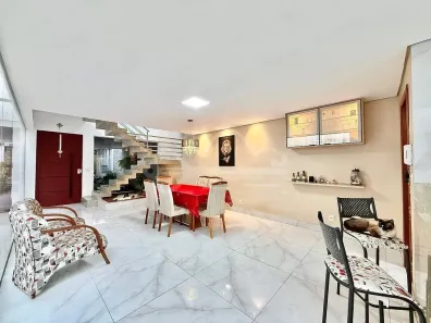 Casa com 3 Quartos à venda, 228m² no Vila Cloris, Belo Horizonte