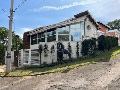 Sobrado com 3 Quartos à venda, 256m² no Parque das Universidades, Campinas