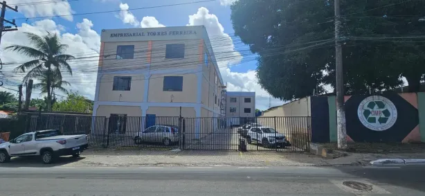 Sala Comercial à venda, 57m² no Recreio Ipitanga, Lauro de Freitas