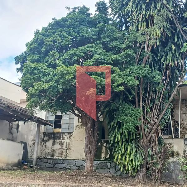 Casa com 1 quarto — Caiçaras, Belo Horizonte