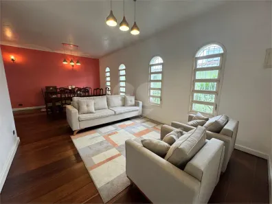Casa com 4 Quartos à venda, 243m² no Vila Galvão, Guarulhos
