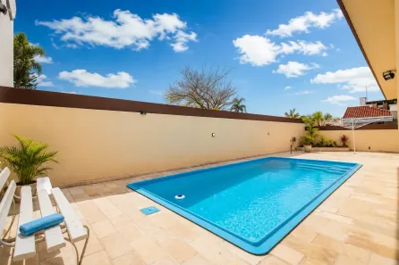 Casa com 5 Quartos à venda, 294m² no Tarumã, Curitiba