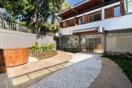 Casa com 3 Quartos para alugar, 311m² no Jardim Paulista, São Paulo
