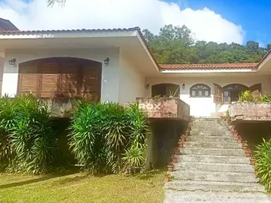 Casa com 3 Quartos à venda, 250m² no Centro, Colombo