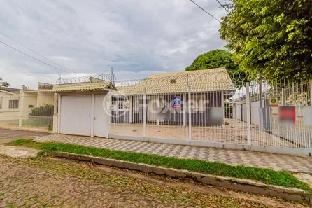 Casa com 3 Quartos à venda, 220m² no Guarujá, Porto Alegre