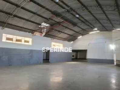 Galpão/Depósito/Armazém para alugar, 769m² no São José, Caxias do Sul