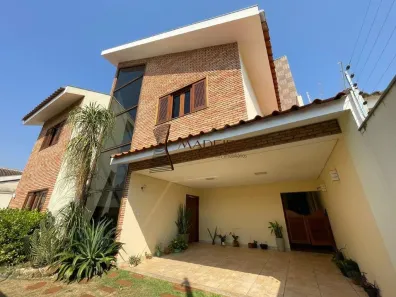 Casa com 5 Quartos à venda, 315m² no Jardim Paris, Maringá