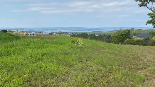 Lote/Terreno à venda, 450m² no Riviera de Santa Cristina XIII, Paranapanema