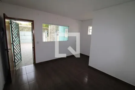 Casa com 5 Quartos à venda, 240m² no Parque Peruche, São Paulo