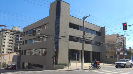 Galpão/Depósito/Armazém para venda ou aluguel, 1613m² no Jardim Bela Vista, Santo André