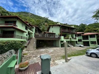 Imóvel Comercial com 26 Quartos à venda, 4200m² no Pântano do Sul, Florianópolis