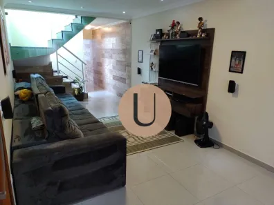 Sobrado com 4 Quartos à venda, 247m² no Vila Laís, São Paulo
