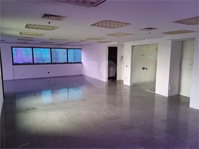 Sala Comercial à venda, 60m² no Indianópolis, São Paulo