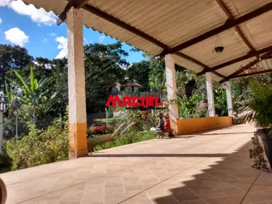 Fazenda/Sítio com 3 Quartos à venda, 300m² no Área Rural de Itajubá, Itajubá