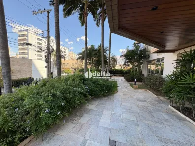 Apartamento com 3 Quartos à venda, 105m² no Daniel Fonseca, Uberlândia