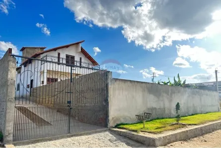 Casa com 3 Quartos à venda, 182m² no Dom Hélder Câmara, Garanhuns