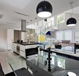Sobrado com 4 Quartos à venda, 258m² no Interlagos, São Paulo