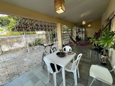 Casa com 4 Quartos para venda ou aluguel, 216m² no Jardim Atlântico, Olinda