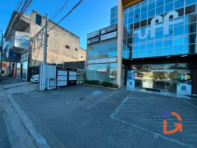 Ponto Comercial para alugar, 68m² no Jardim Mariléa, Rio das Ostras