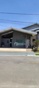 Casa de Condomínio com 3 Quartos para alugar, 300m² no Piracangaguá, Taubaté