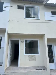 Casa com 2 Quartos à venda, 62m² no Guaratiba, Rio de Janeiro