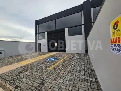 Galpão/Depósito/Armazém para alugar, 335m² no Novo Mundo, Uberlândia