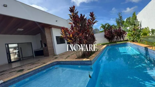 Casa de Condomínio com 3 Quartos para alugar, 180m² no Shopping Park, Uberlândia