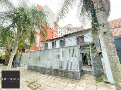 Casa com 3 Quartos para alugar, 150m² no Passo da Areia, Porto Alegre