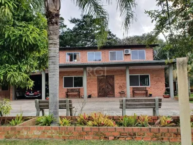 Fazenda/Sítio com 3 Quartos à venda, 156m² no São Caetano, Porto Alegre