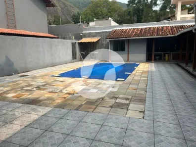 Casa com 3 Quartos à venda, 520m² no Itaipu, Niterói
