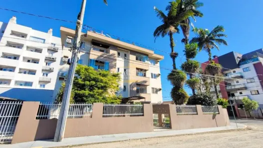 Apartamento com 3 Quartos para alugar, 75m² no Bom Retiro, Joinville