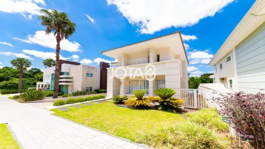 Casa de Condomínio com 4 Quartos à venda, 380m² no Pilarzinho, Curitiba