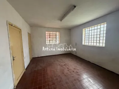 Casa com 2 Quartos para alugar, 314m² no Vila Romanópolis, Ferraz de Vasconcelos
