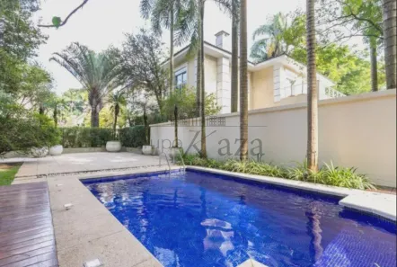 Casa de Condomínio com 4 Quartos à venda, 710m² no Jardim Petrópolis, São Paulo