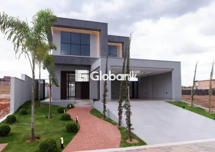 Casa com 4 Quartos à venda, 300m² no Residencial Terras Alphaville, Montes Claros
