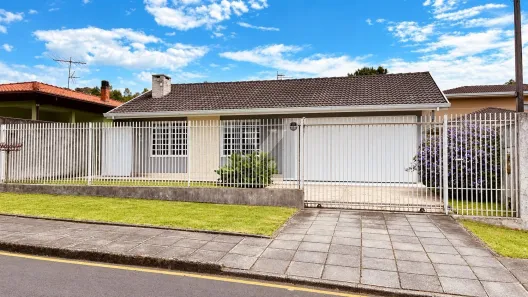 Casa com 4 Quartos à venda, 300m² no Orleans, Curitiba