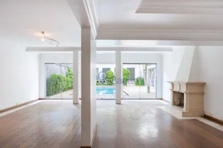 Casa com 3 Quartos para venda ou aluguel, 440m² no Jardim dos Estados, São Paulo