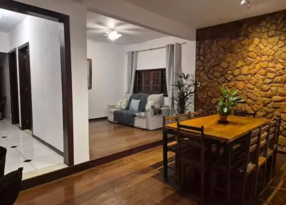 Casa com 4 Quartos à venda, 250m² no Bonsucesso, Petrópolis