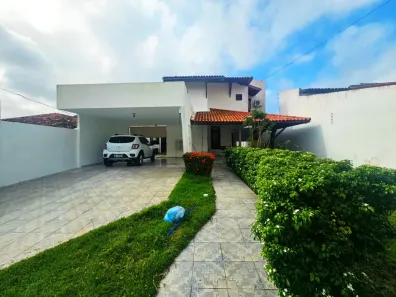 Casa com 4 Quartos à venda, 200m² no Barro Duro, Maceió