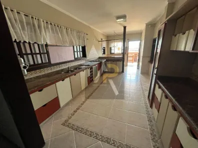 Sobrado com 4 Quartos à venda, 345m² no Alto Ipiranga, Mogi das Cruzes