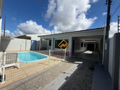 Casa com 5 Quartos para venda ou aluguel, 281m² no Farol, Maceió