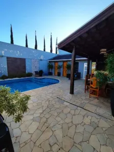 Casa com 3 Quartos à venda, 240m² no Jardim Tropical, Franca