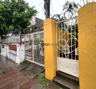 Imóvel Comercial com 3 Quartos para alugar, 130m² no Medianeira, Porto Alegre