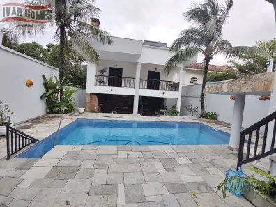 Sobrado com 7 Quartos à venda, 350m² no Guaiúba, Guarujá