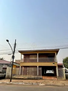 Casa com 4 Quartos à venda, 382m² no centro, Edéia