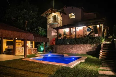 Casa de Condomínio com 3 Quartos à venda, 380m² no Serra Grande, Niterói