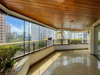 Apartamento com 4 Quartos para alugar, 250m² no Vila Suzana, São Paulo