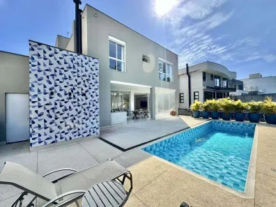 Sobrado com 3 Quartos à venda, 555m² no Moinho Velho, Cotia